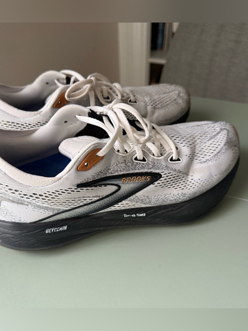 Brooks Men’s Glycerin 22 Running Shoes